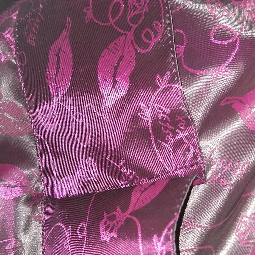 Betsey Johnson Cream Heart Puffed Purse With Pink Bow - Picture 9 of 10